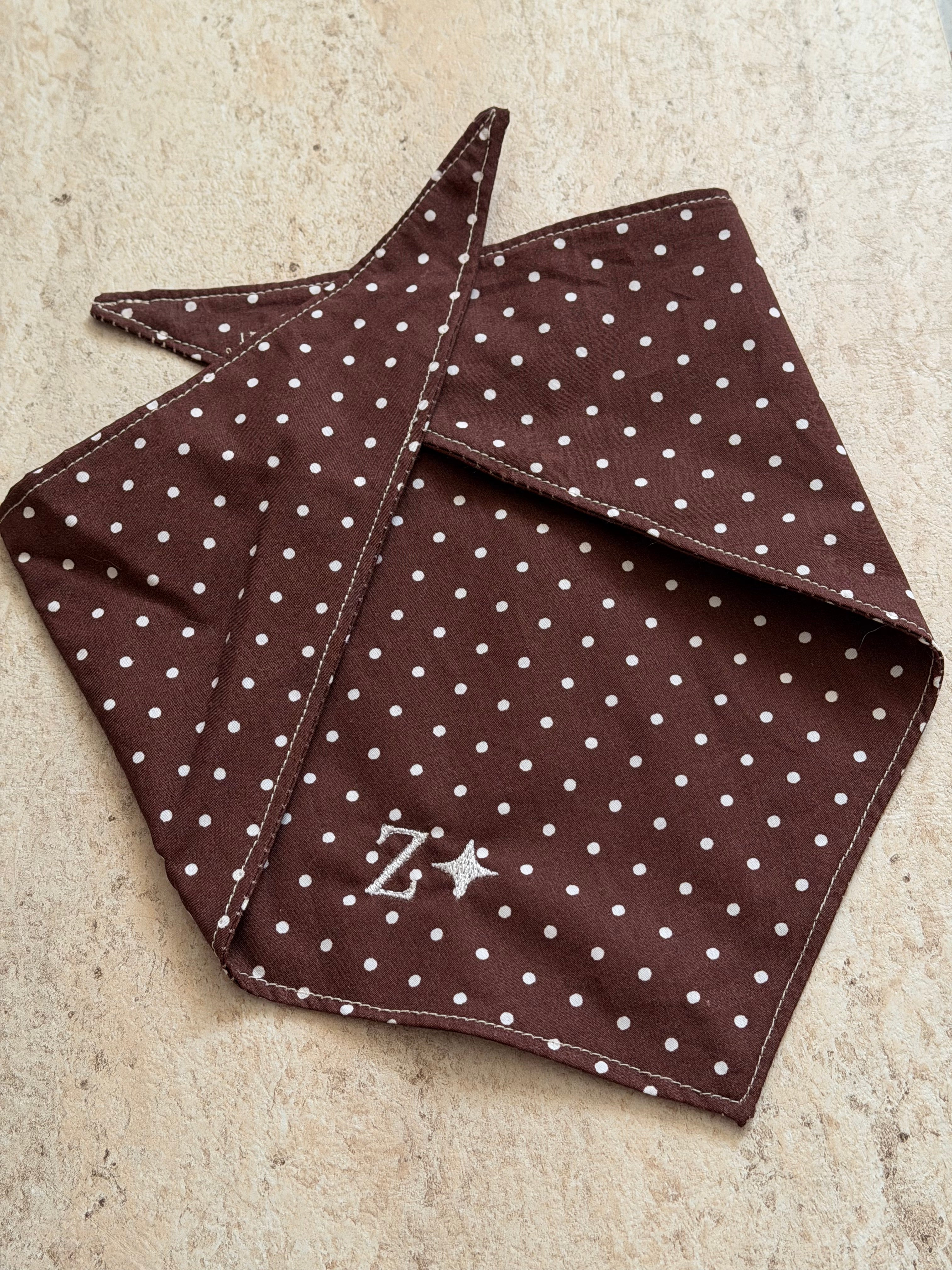Bandana polka dot marron et blanc